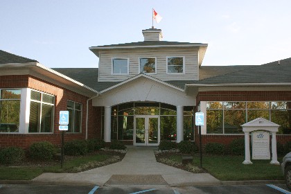 An exterior image of the Trudeau & Domark Endodontics' office.